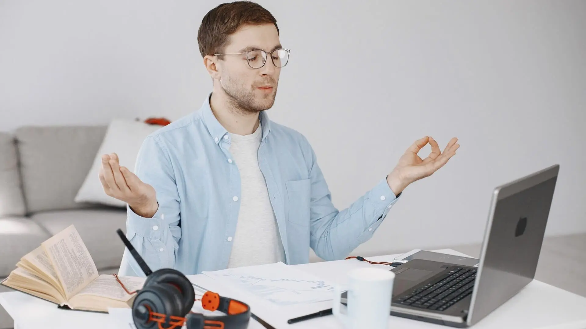 Detail Kecil yang Menyambut Pagi